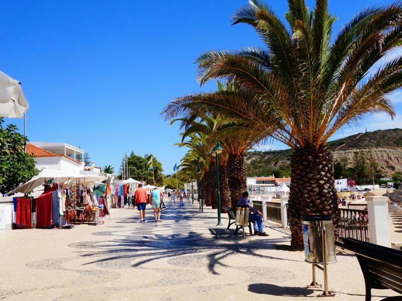 Chiquita Place, Luz المظهر الخارجي الصورة